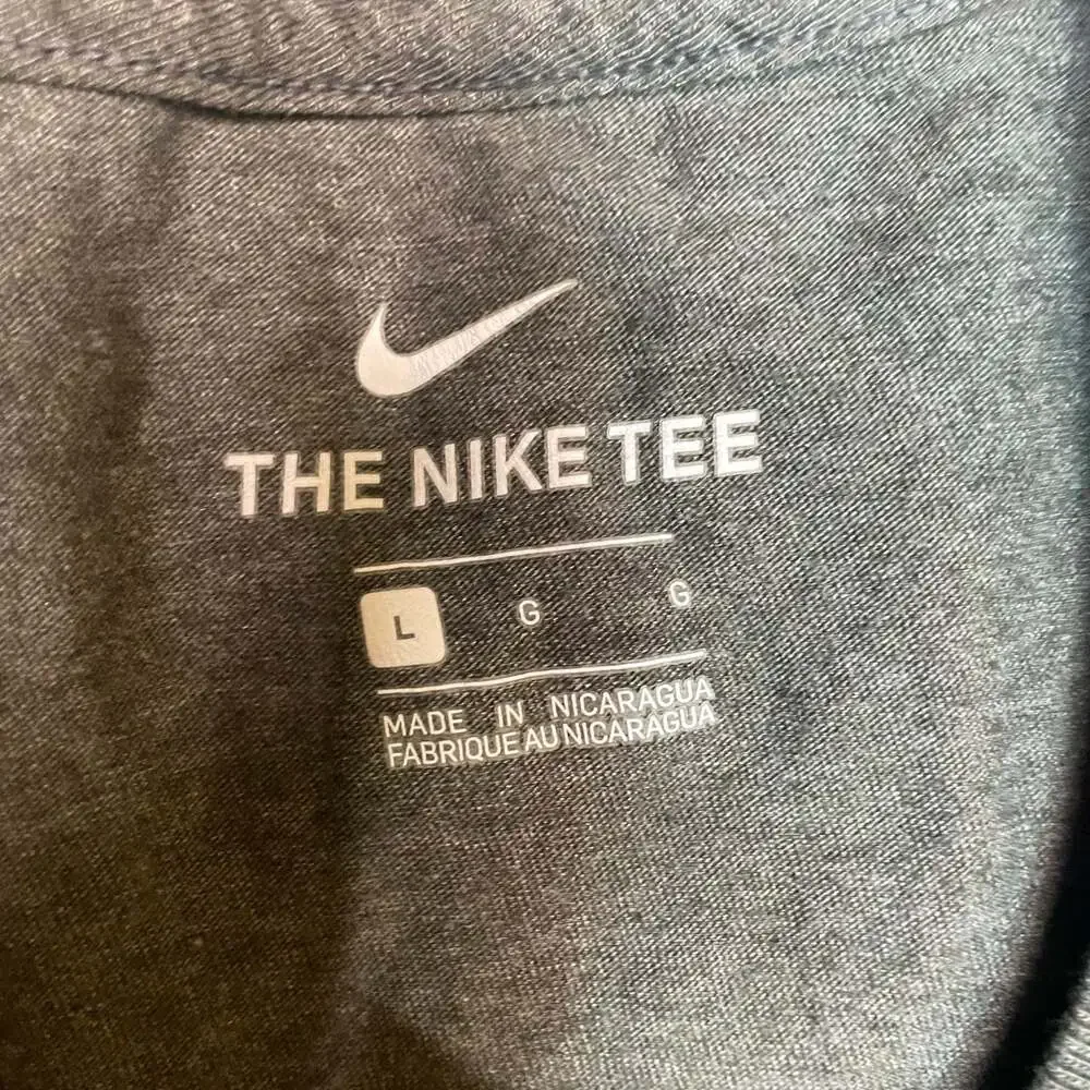Nike Just Do It T-Shirt Mens Large Gray Red Swoosh Graphic Tee